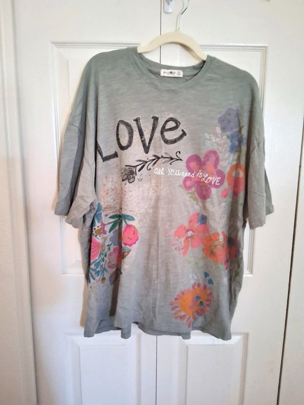 Natural Life Graphic Love Floral Tee Green Grey